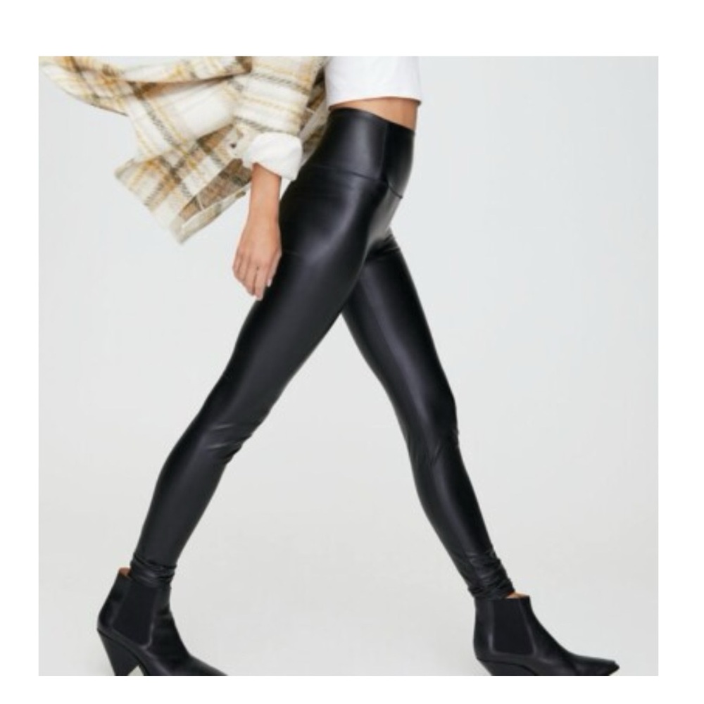 Aritzia Wilfred Free faux leather leggings